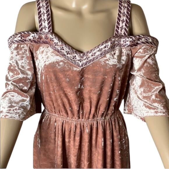 NEW Lucky Brand Pink Crushed Velvet Embroidery Cold Shoulder Pockets Dress Small - Picture 2 of 12